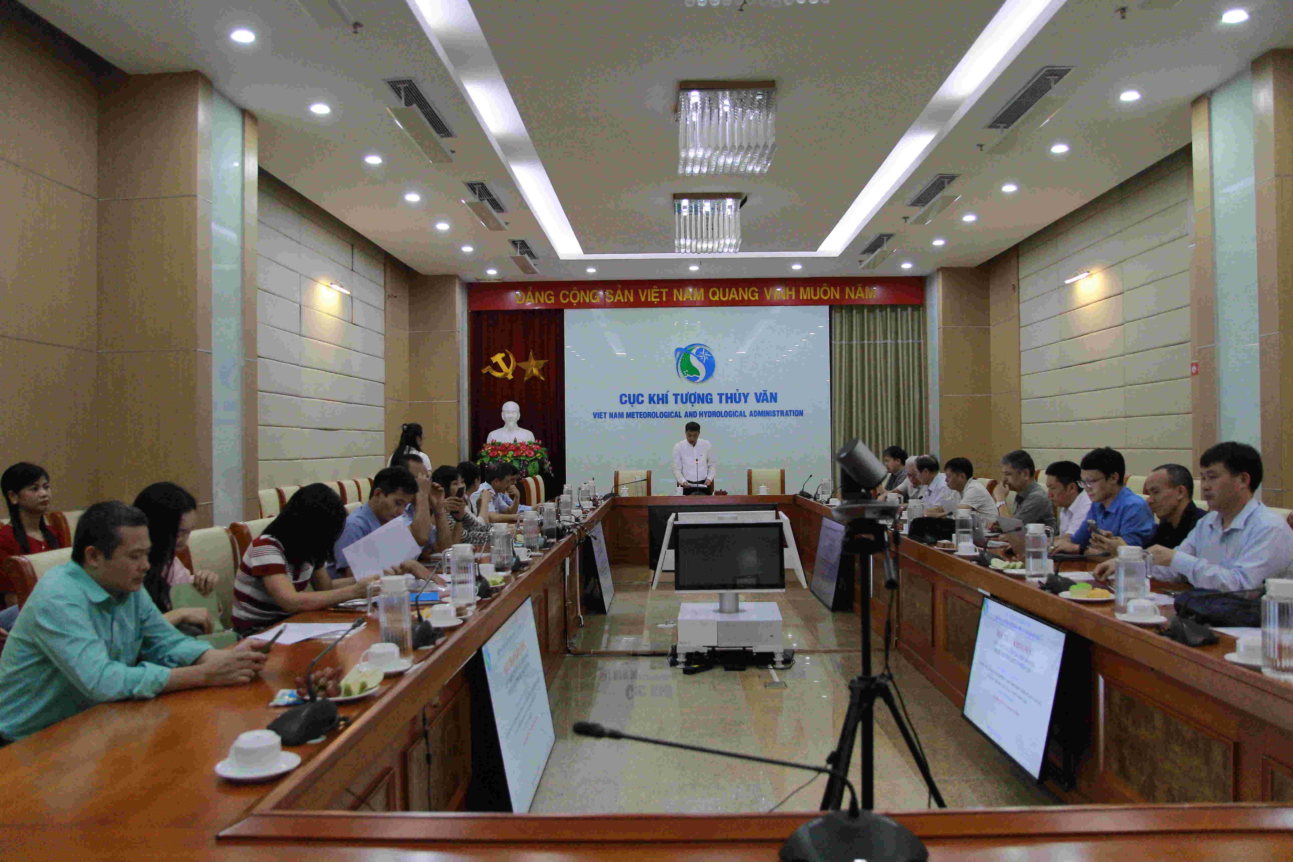 Nghiên cứu xây dựng bộ mô hình và quy trình công nghệ dự báo ngập lụt vùng ven biển do nước dâng và sóng trong bão