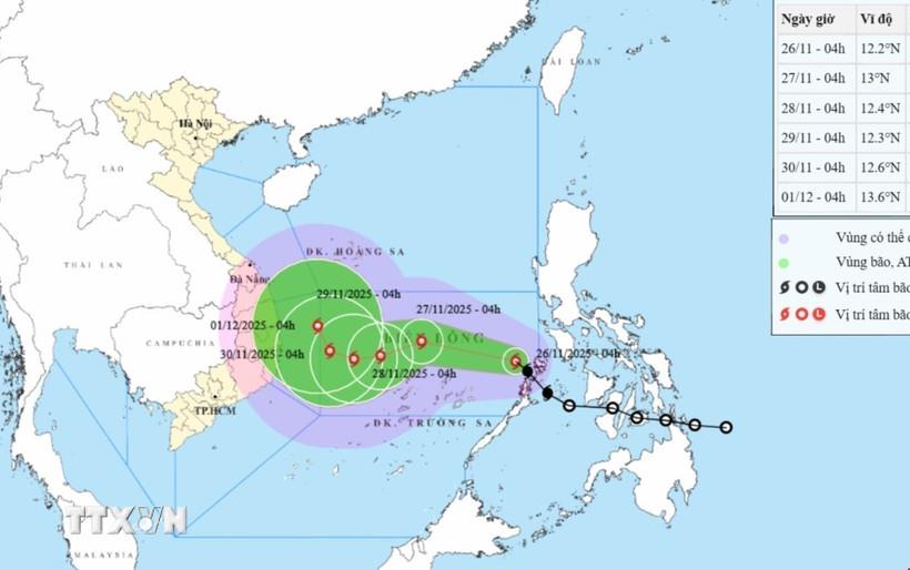 Tăng cường công tác dự báo, cảnh báo bão số 15 và các hiện tượng thời tiết nguy hiểm