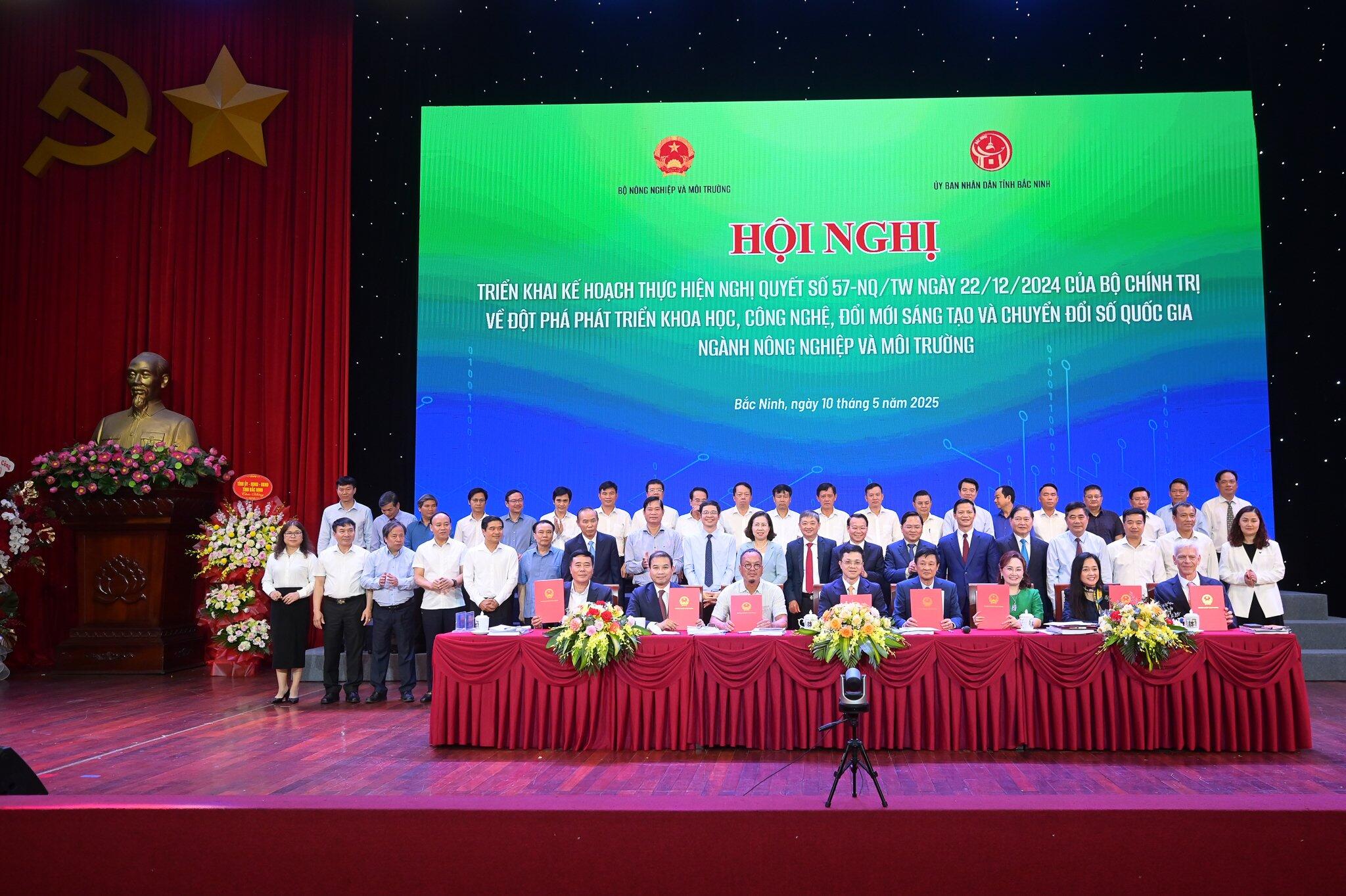 Hội nghị triển khai kế hoạch thực hiện nghị quyết của Bộ Chính trị về đột phá phát triển khoa học, công nghệ, đổi mới sáng tạo và chuyển đổi số quốc gia ngành nông nghiệp và môi trường
