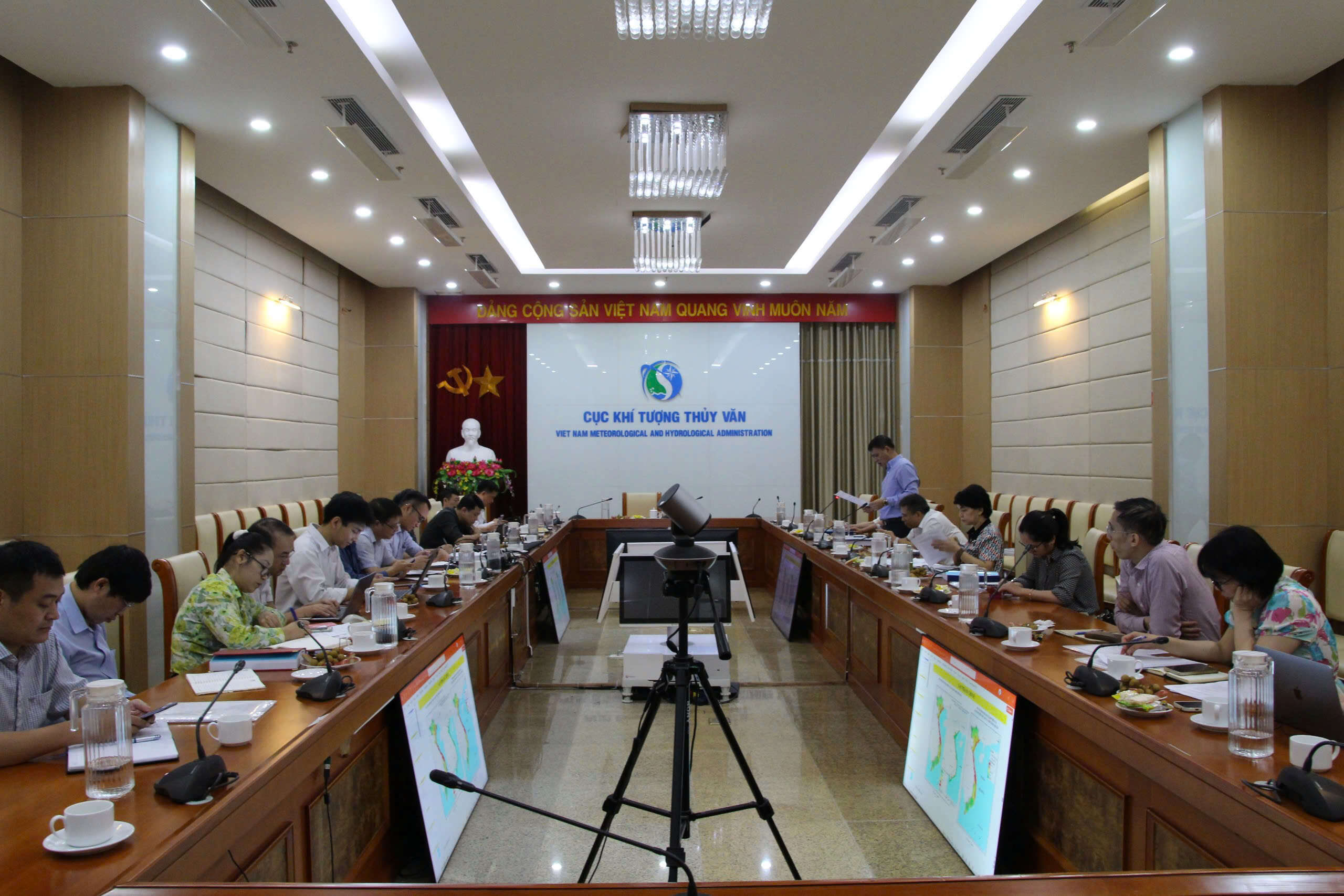 Cục Khí tượng Thủy văn tổ chức nghiệm thu Dự án phân vùng rủi ro thiên tai, lập bản đồ cảnh báo áp thấp nhiệt đới, bão và nước dâng do bão