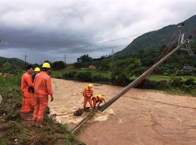 Tập đoàn Điện lực Việt Nam sẵn sàng mọi phương án để ứng phó với sự cố do ảnh hưởng của áp thấp nhiệt đới, mưa lũ