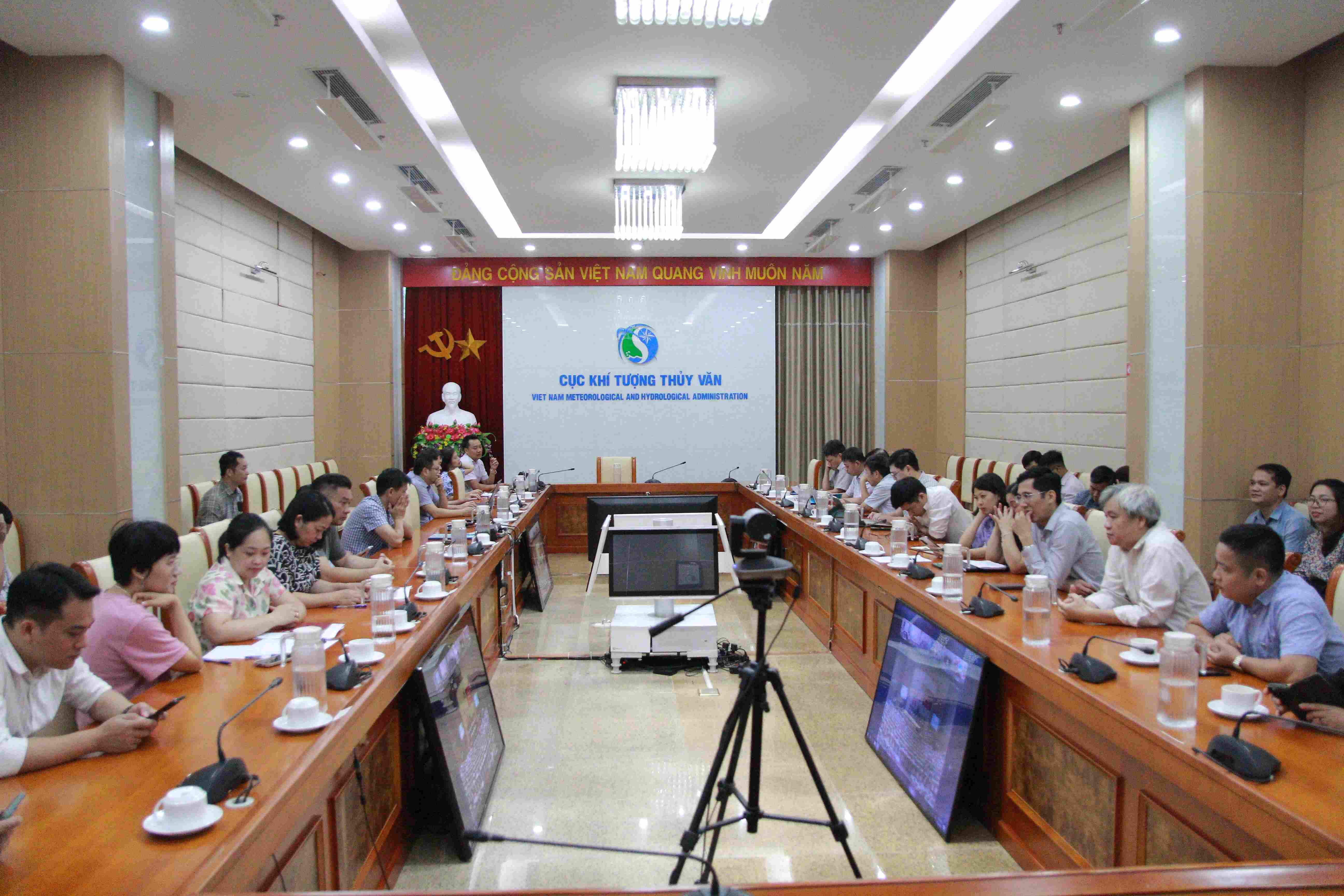 Hội nghị trực tuyến toàn quốc nghiên cứu, học tập, quán triệt và triển khai thực hiện Nghị quyết số 10-NQ/TW của Bộ Chính trị về phát triển kinh tế có vốn đầu tư nước ngoài
