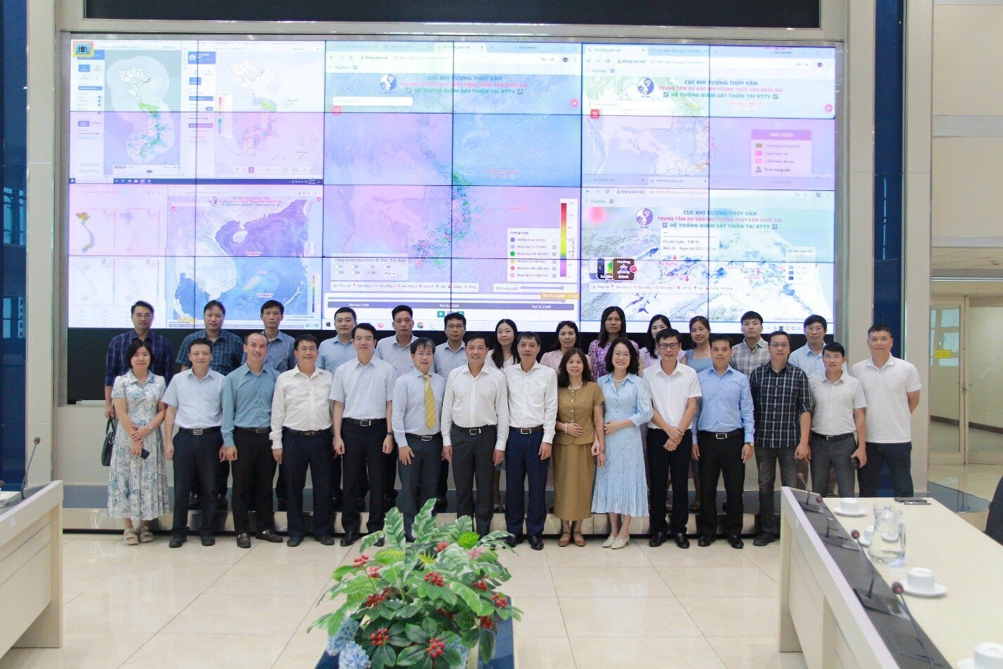 Thứ trưởng Bộ Nông nghiệp và Môi trường Lê Trọng Yên: Đẩy mạnh chuyển đổi số, nâng cao năng lực dự báo, cảnh báo khí tượng thủy văn