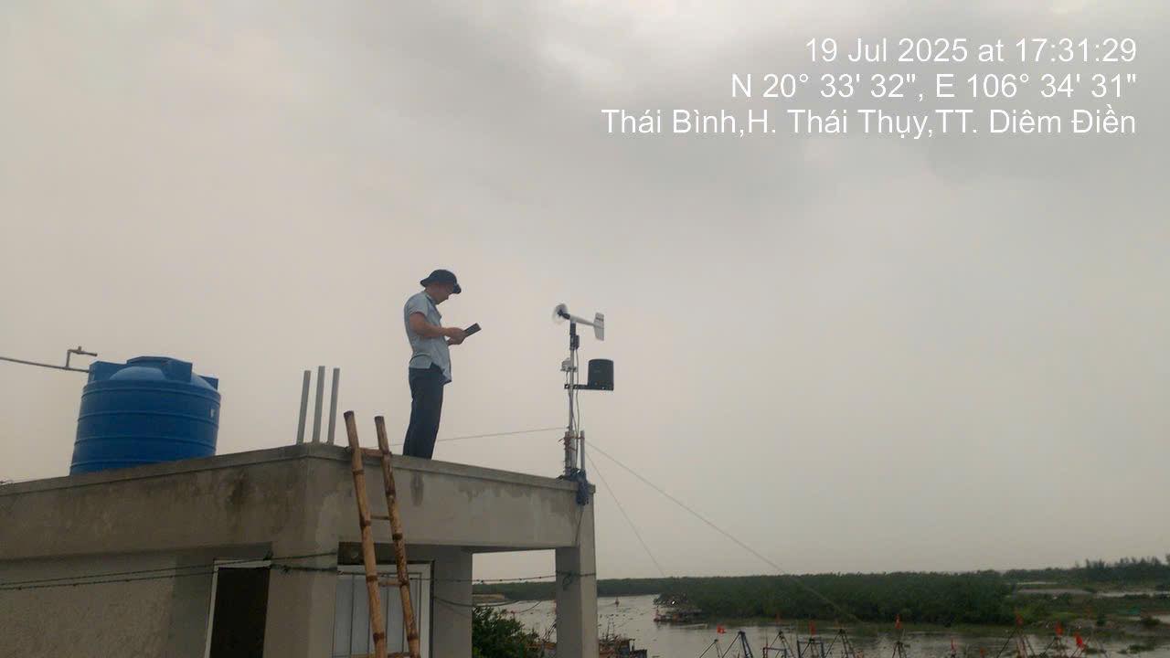 Trung tâm Điều tra khảo sát, Công nghệ và dịch vụ khí tượng thủy văn chủ động triển khai nhiệm vụ phối hợp giám sát tại thực địa theo dõi cơn bão số 3