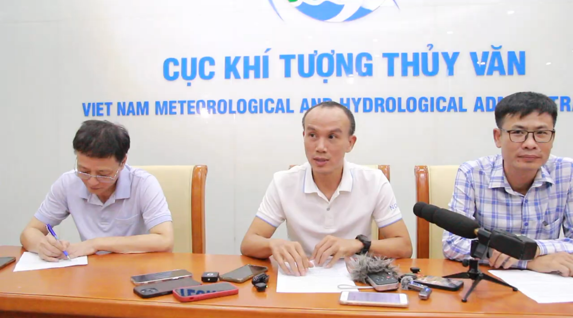 Tình hình diễn biến cơn bão số 10 (BUALOI)
