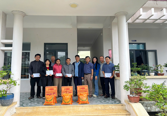 Cục trưởng Cục Khí tượng Thủy văn kiểm tra thực địa sau mưa lũ tại Đắk Lắk và Khánh Hòa