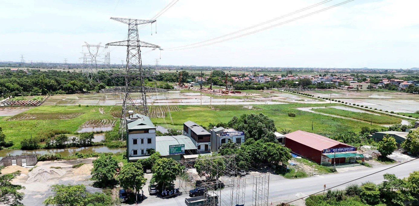 Chủ động các giải pháp đảm bảo vận hành an toàn lưới điện truyền tải trong cao điểm nắng nóng