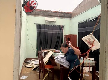 Lâm Đồng và các địa phương khẩn trương khắc phục hậu quả dông lốc, mưa đá
