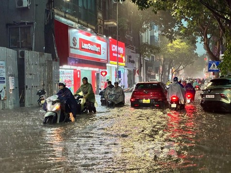 Hà Nội Chủ động phương án chống úng ngập do mưa lớn