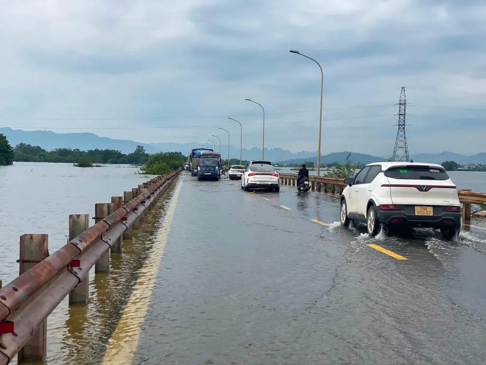 Hà Nội phát lệnh báo động lũ trên 4 sông Tích, Đáy, Nhuệ và Bùi